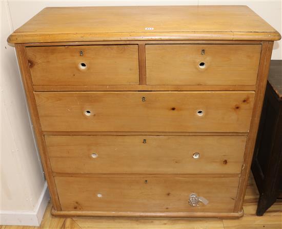 A Victorian pine chest of drawers W.106cm